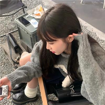 在公交车站直到黎明
